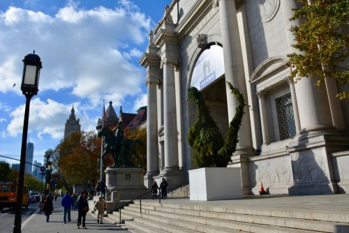 american-museum-of-natural-history-entrance