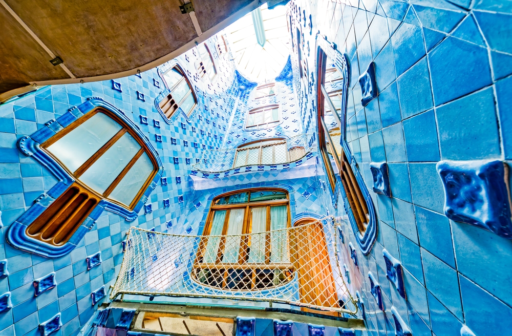 Interior,And,Inner,Chambers,Gaudi’s,Creation-,House,Casa,Batllo.,Spain.