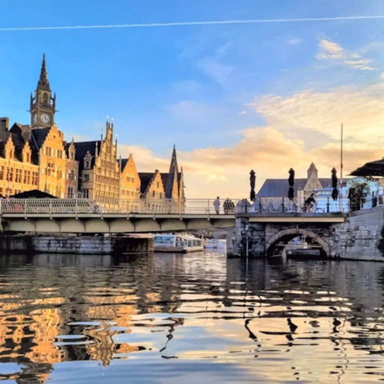 Bruges and Ghent: Historical Guided Day Trip from Brussels
