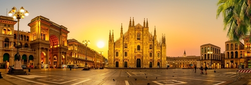 Piazza,Del,Duomo,,Cathedral,Square,,With,Milan,Cathedral,Or,Duomo
