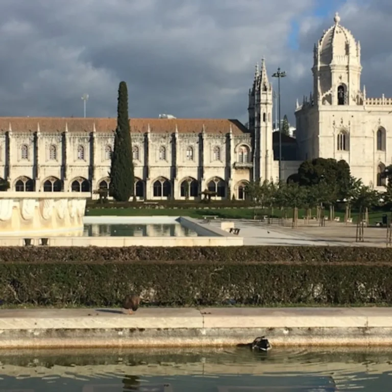 Lisbon: Guided tour of Belém + Entrance to the Jerónimos Monastery