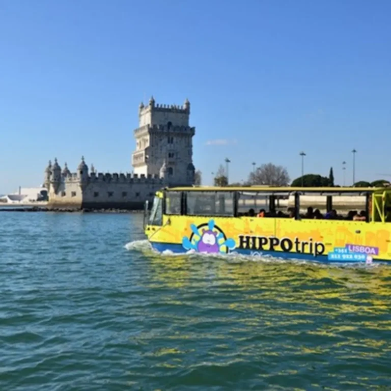 HIPPOtrip Lisbon: Amphibious Bus and Boat Tour