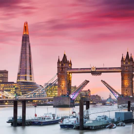 Londra: crociera sul Tamigi con cena di 4 portate + musica dal vivo