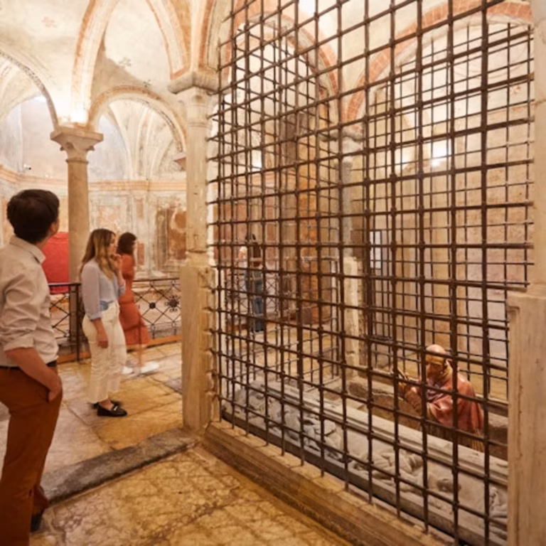 Pinacoteca Ambrosiana + Krypta von San Sepolcro