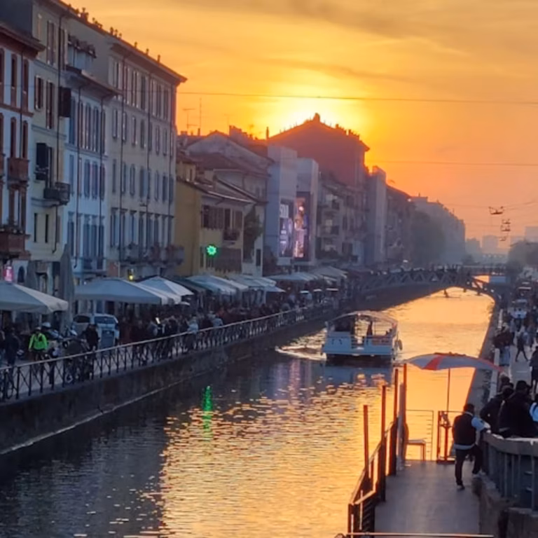 Milan : visite en bateau des Navigli et de la Darsena