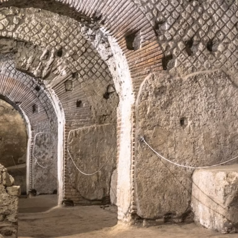 Complexe de San Lorenzo Maggiore : entrée réservée à La Neapolis Sotterrata