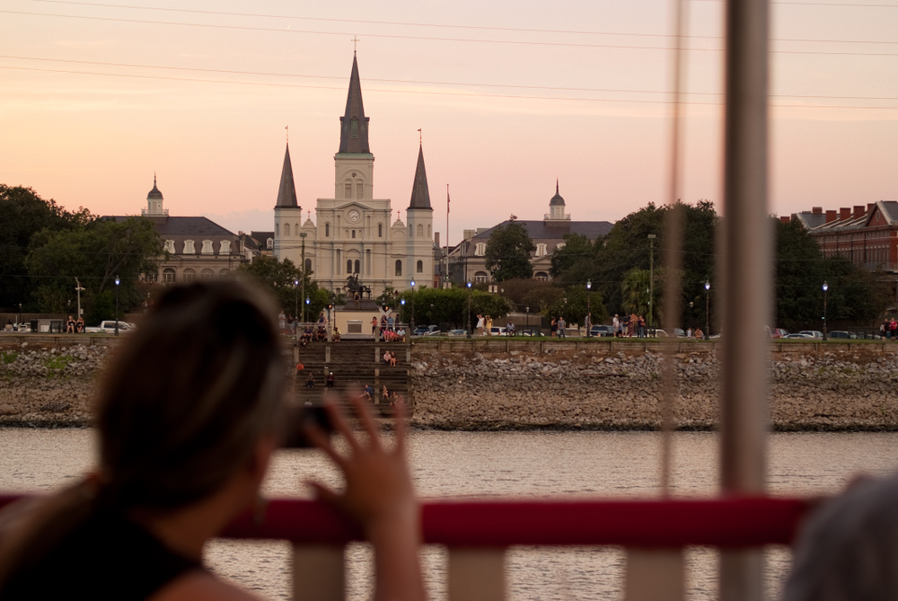 New,Orleans,City,And,Louisiana,State:,Swamps,,Alligators,,Bayou,,Parades,