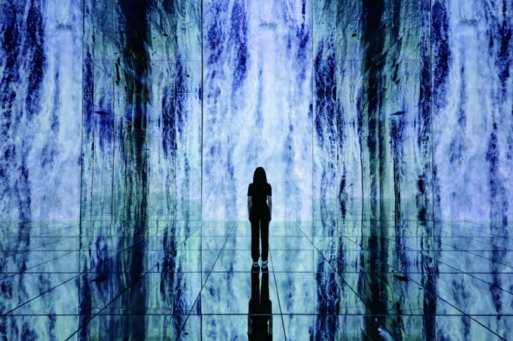 Immersive digital art room at Arte Museum New York