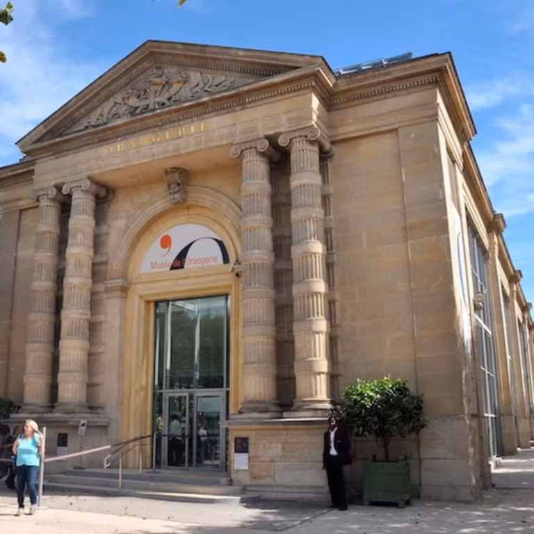 Visit the Musée de l'Orangerie : Semi-private guided tour in English