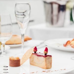 Dinner Cruise with Live Music BATEAUX-MOUCHES