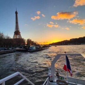 Guided Sightseeing Cruise by Vedettes du Pont Neuf
