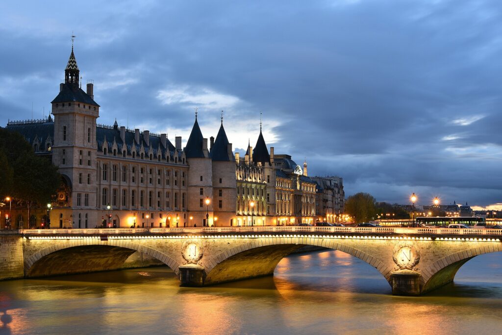 The Conciergerie on the Seine