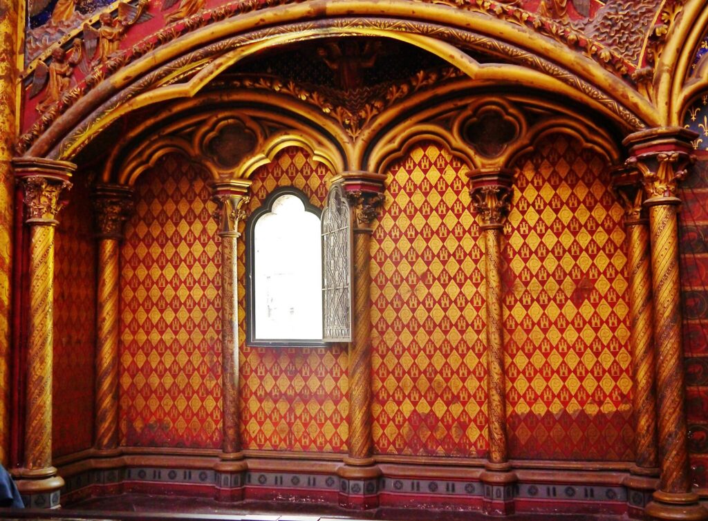 The alcove of Queen Blanche of Castile in Sainte-Chapelle