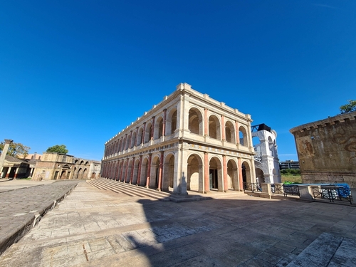 Inside,The,Beautiful,Cinecittà,World