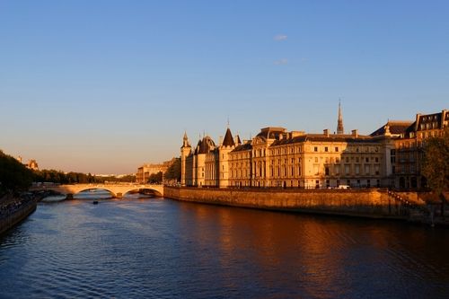 Conciergerie-Paris