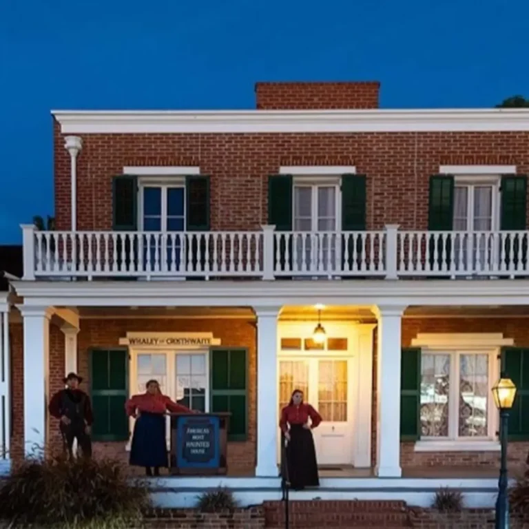 Museu da Casa Whaley: Visita guiada noturna com tema de fantasmas