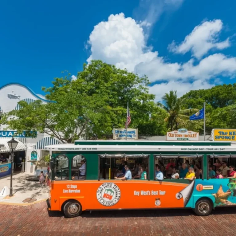 San Diego Old Town Trolley: See Over 100 Places of Interest