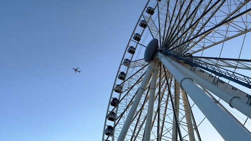 The,Ferris,Wheel,At,Downtown,Miami,-,Travel,Photography