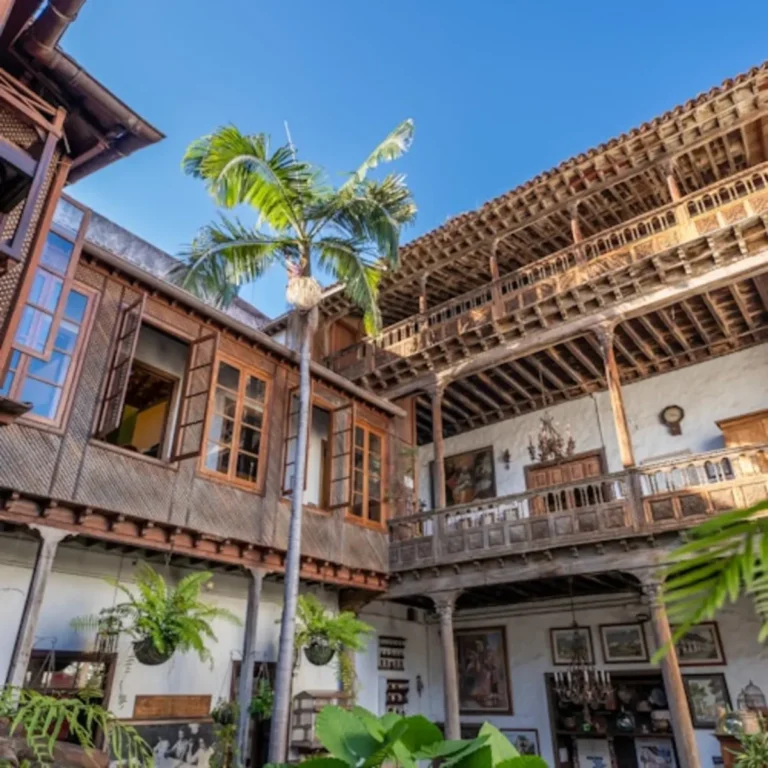 La Casa de los Balcones and the Hoya Gofio Mill: Entry Ticket + Audio Guide