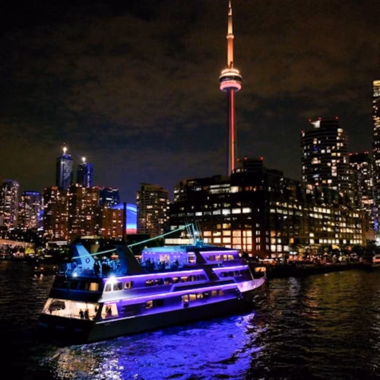 Toronto Harbour: Dinner Cruise